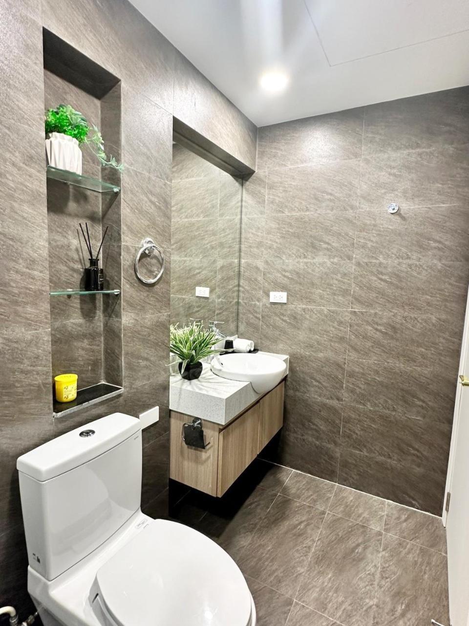 Luxe Paradise Residence Truc Bach Hanoi Kültér fotó